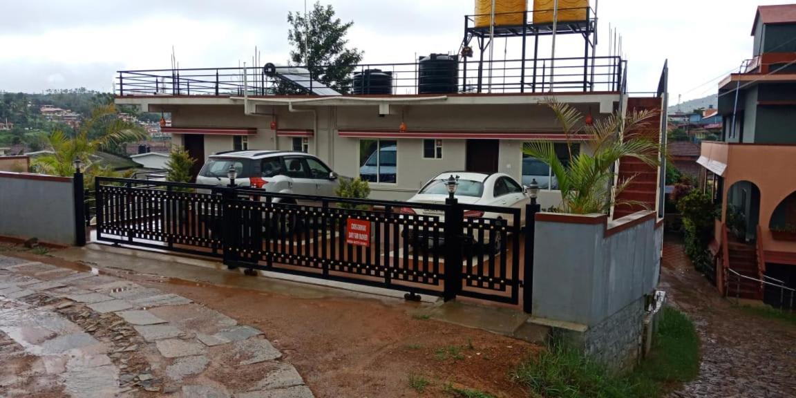 Coorg Girinivas Homestay 102 马迪凯里 外观 照片